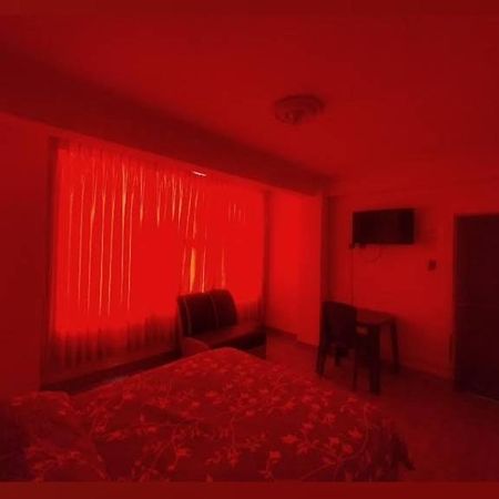 El Jardin De Los Lirios Hotel Mojon de Achocalla Kültér fotó